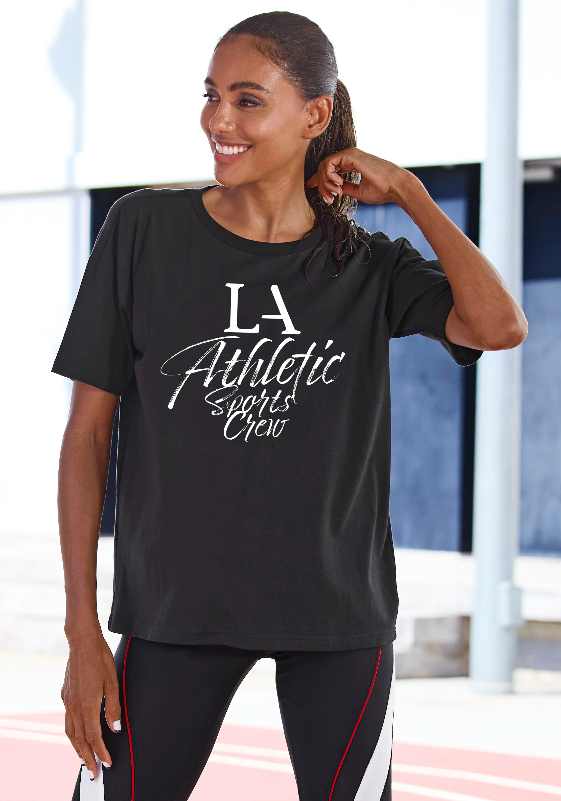 LASCANA ACTIVE T-Shirt, im Oversize-Schnitt mit sportlichem Schriftzug günstig online kaufen