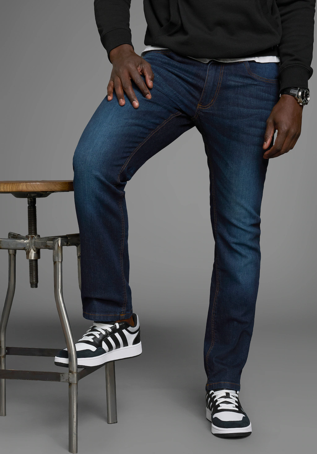 Arizona Stretch-Jeans, gerade Beinform, niedrige Leibhöhe, mit Gürtelschlau günstig online kaufen