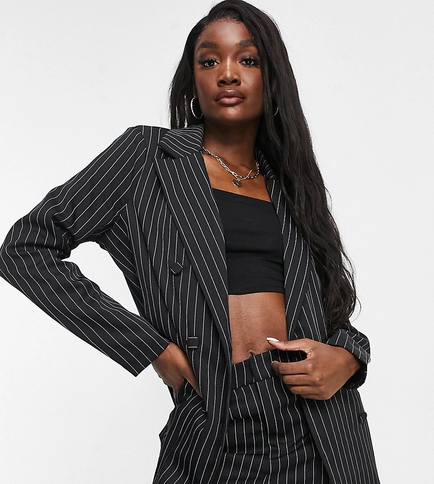 Missguided Tall – Boyfriend-Blazer mit schwarzen Nadelstreifen, Kombiteil günstig online kaufen