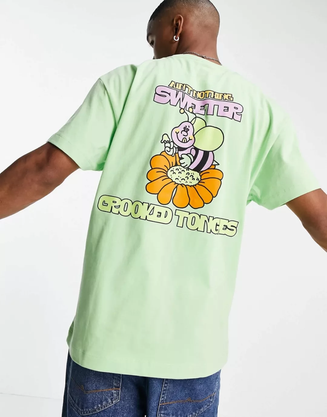Crooked Tongues – T-Shirt mit süßem Bienenprint in Grün günstig online kaufen