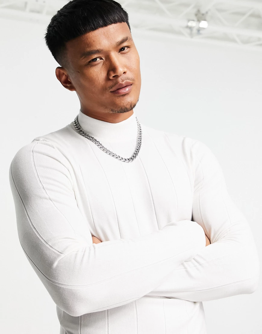 Bershka – Weißer, gerippter Pullover mit Rundhalsausschnitt günstig online kaufen