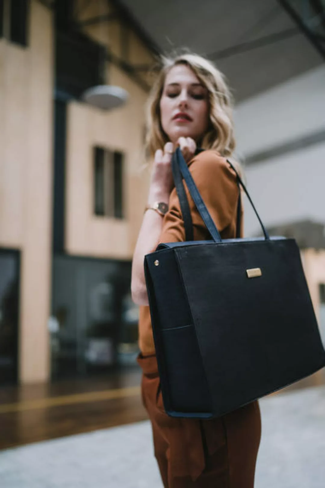 Classy Businesstasche Für Frauen Von Bag Affair günstig online kaufen