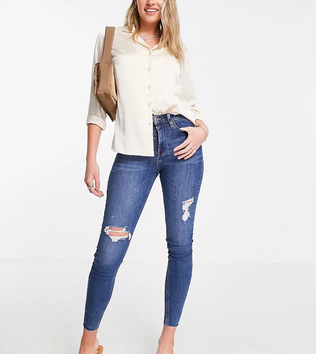 River Island Tall – Zerrissene Jeans mit engem Schnitt, unbehandeltem Saum günstig online kaufen
