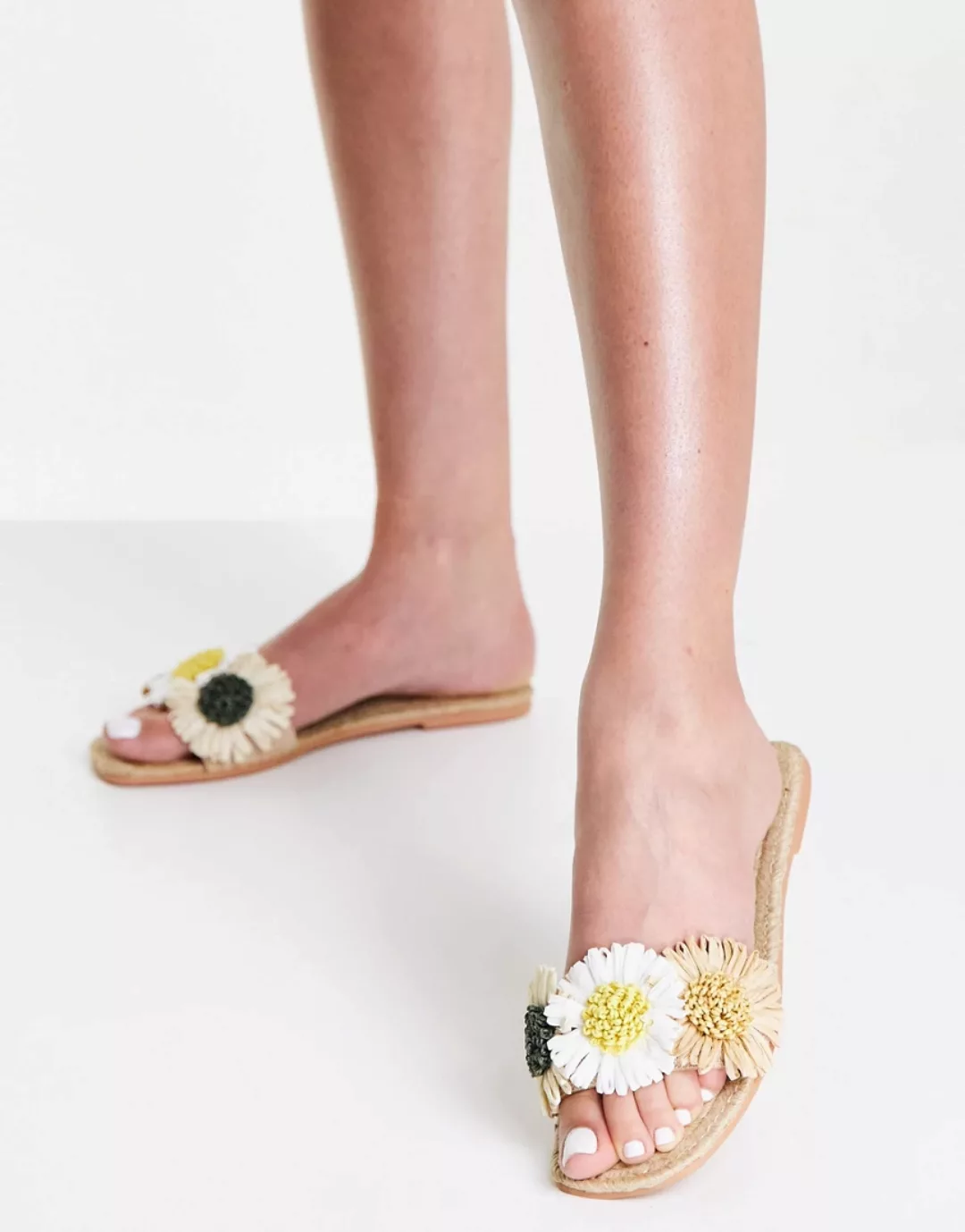 ASOS DESIGN – Jayden – Espadrilles-Pantoletten in Naturfarbe mit Blumendesi günstig online kaufen