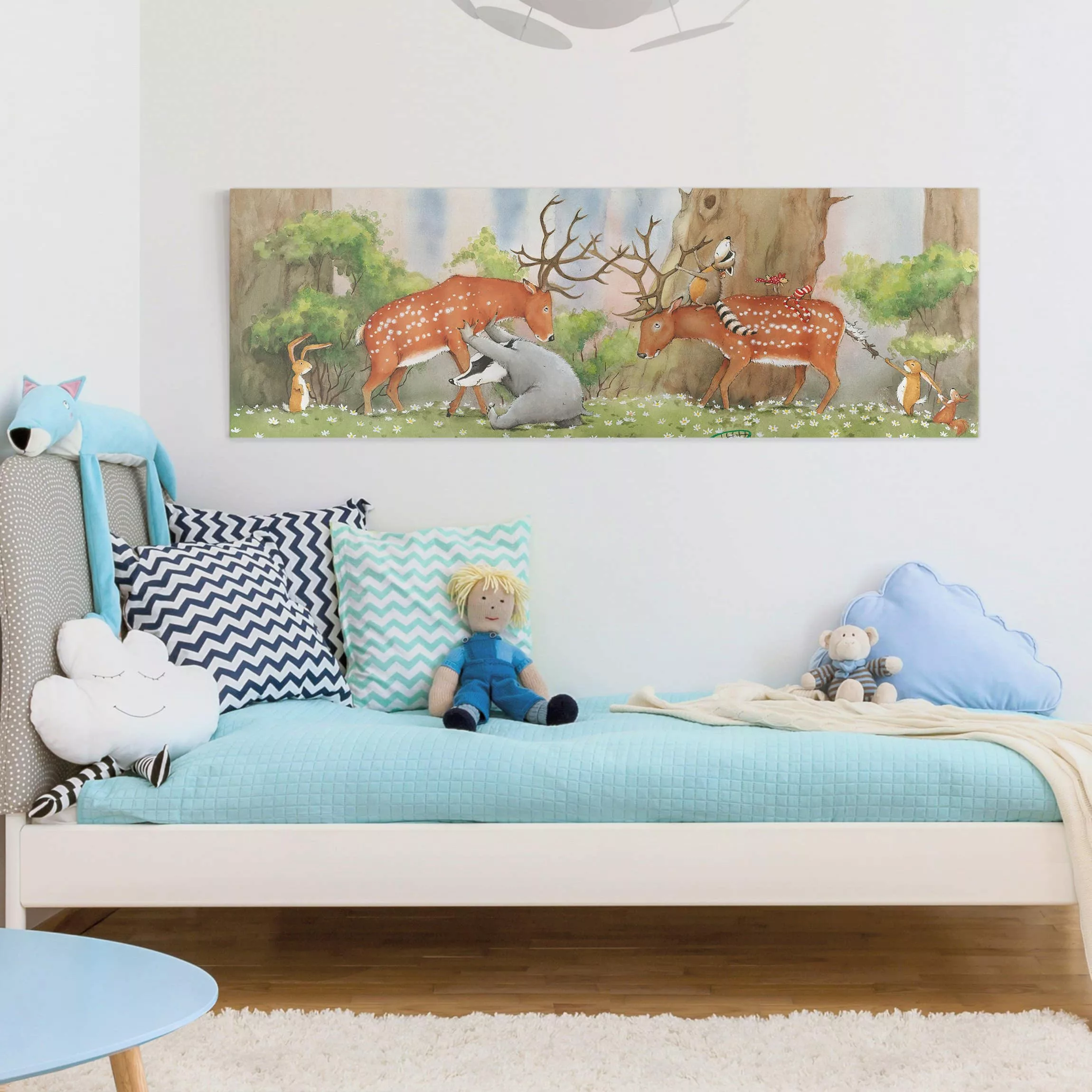 Leinwandbild Kinderzimmer - Panorama Wassili Waschbär - Wassili hilft den H günstig online kaufen