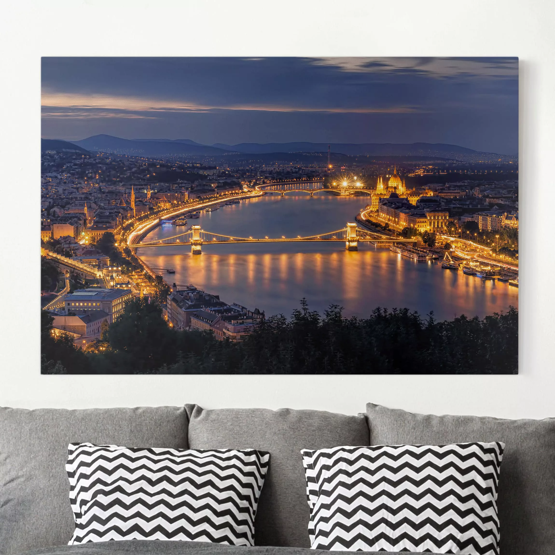 Leinwandbild Architektur & Skyline - Querformat Blick über Budapest günstig online kaufen