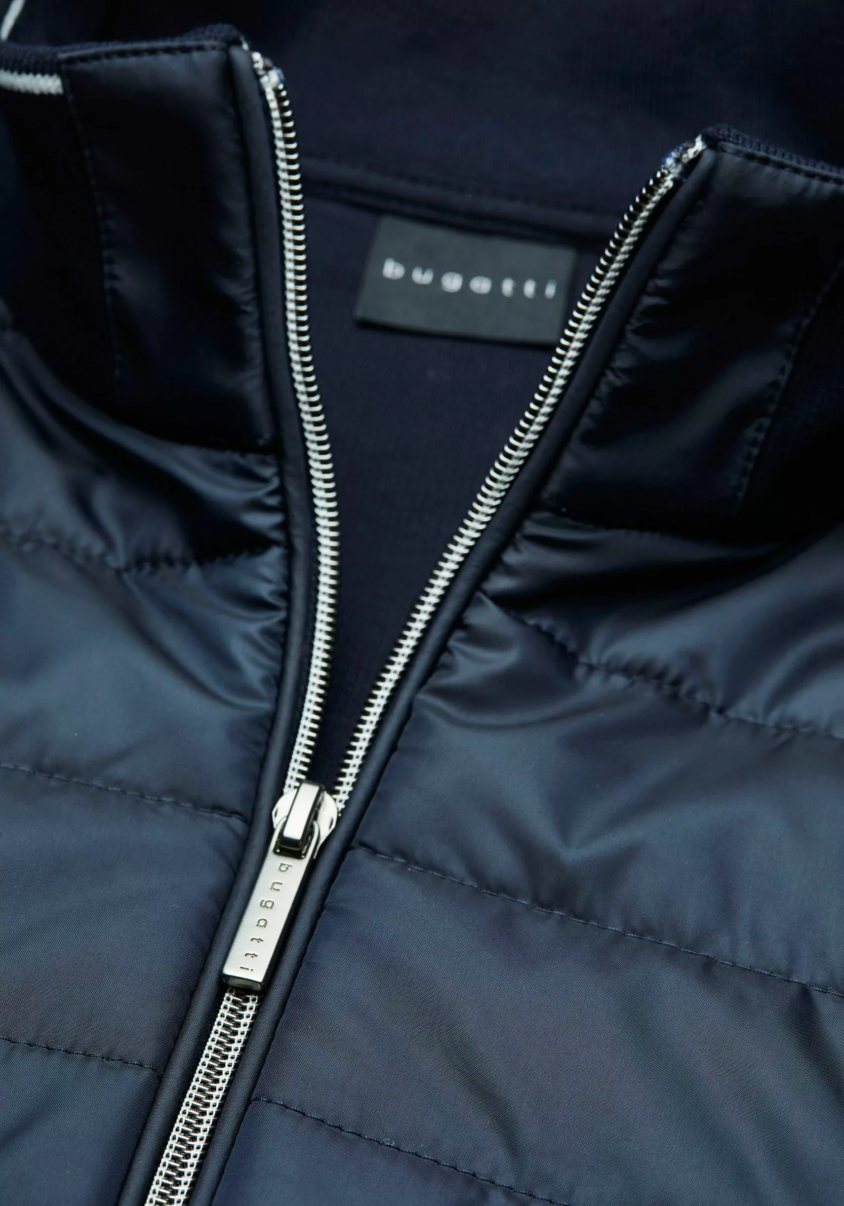 bugatti Sweatjacke mit Logobadge günstig online kaufen