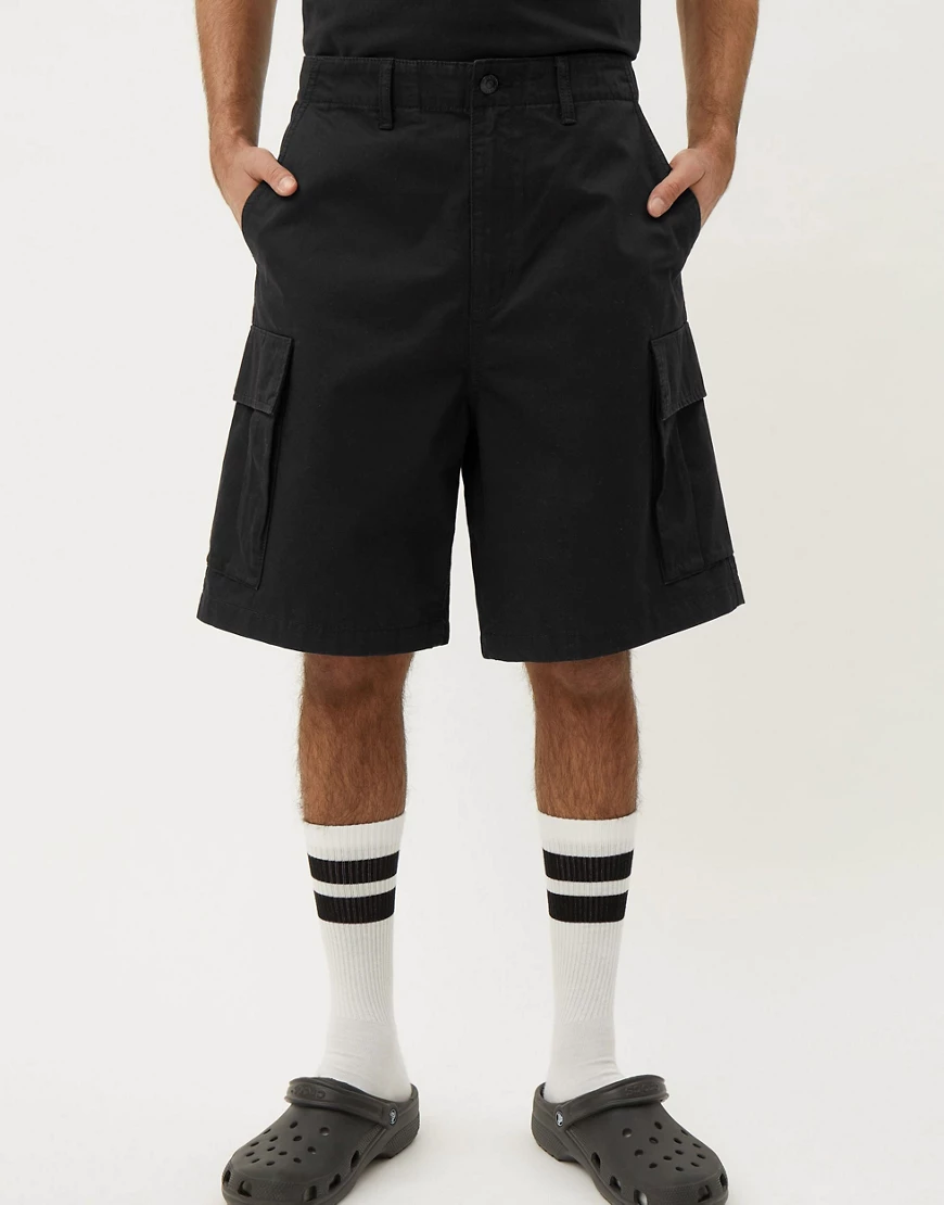 Weekday – Abdi – Cargoshorts in Schwarz günstig online kaufen