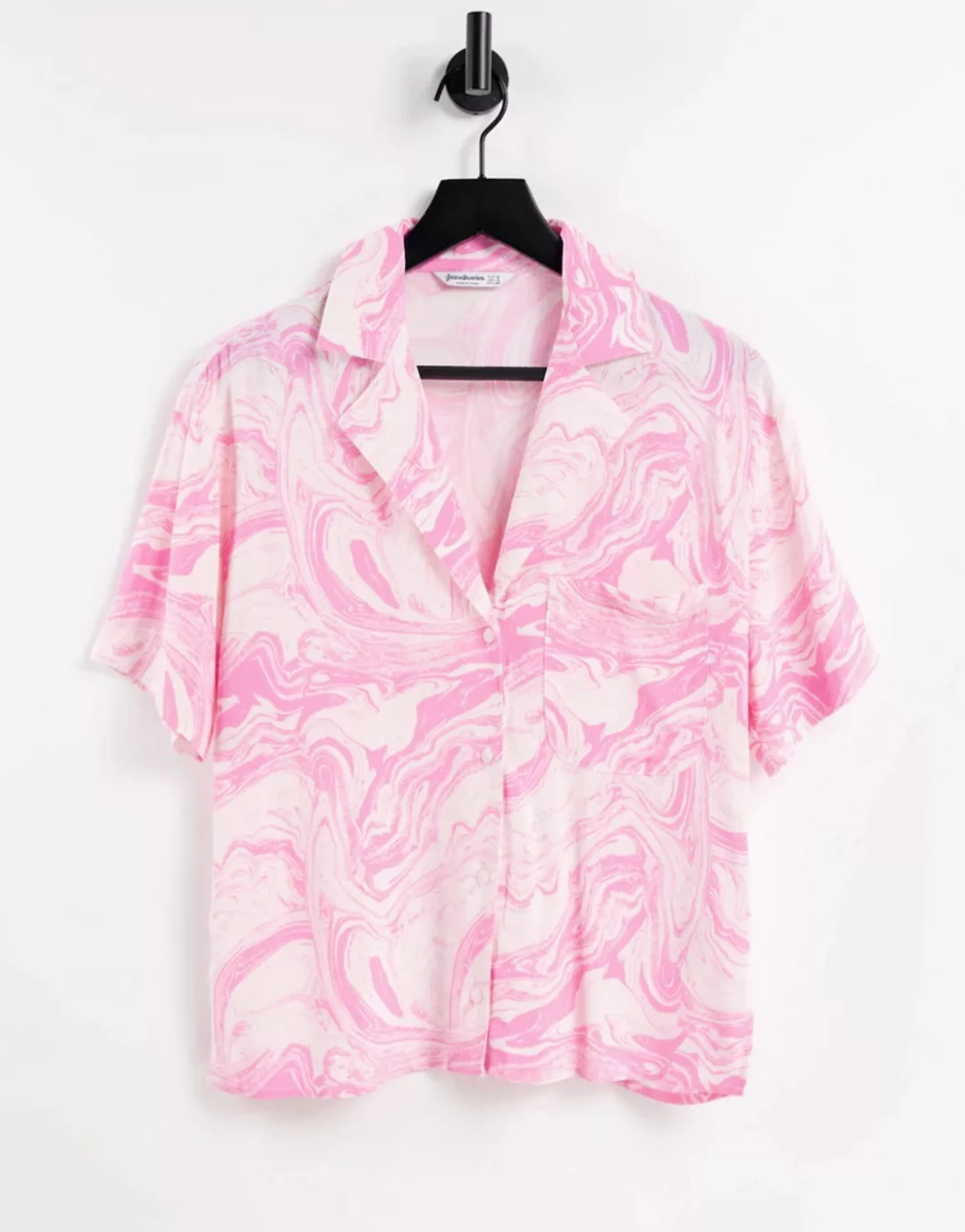 Stradivarius ‑ Kastiges Hemd mit marmoriertem Print in Rosa günstig online kaufen