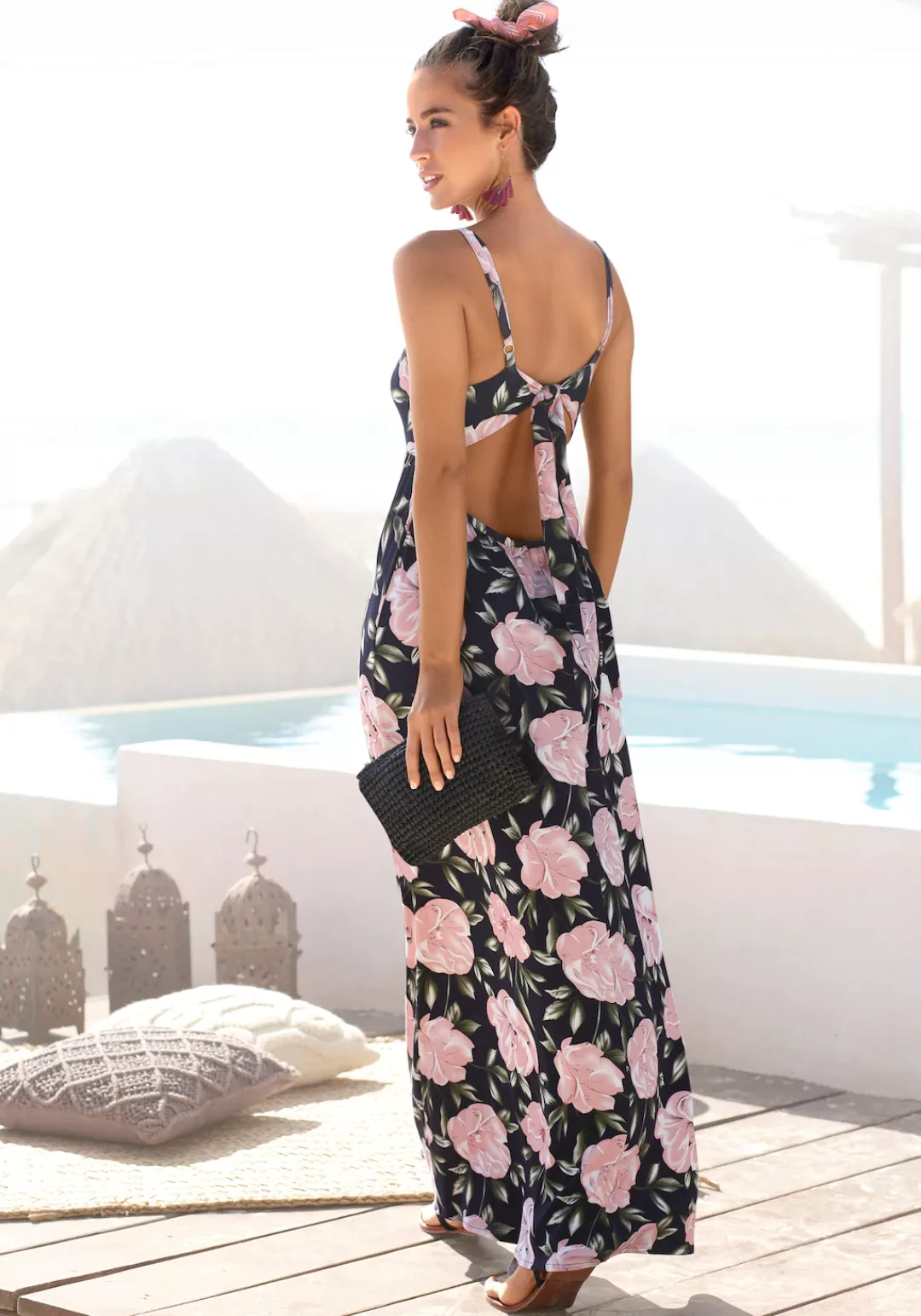 s.Oliver Maxikleid mit tiefem Rückenausschnitt, Sommerkleid im Alloverprint günstig online kaufen