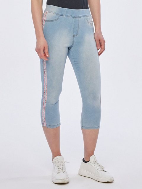 Body Needs Caprihose Sweatjeans figurbetont mit Galonstreifen günstig online kaufen