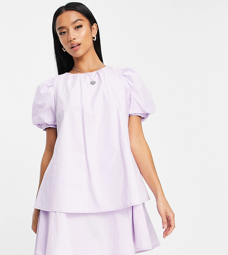 Missguided Petite – Gestuftes Minikleid in Flieder-Violett günstig online kaufen