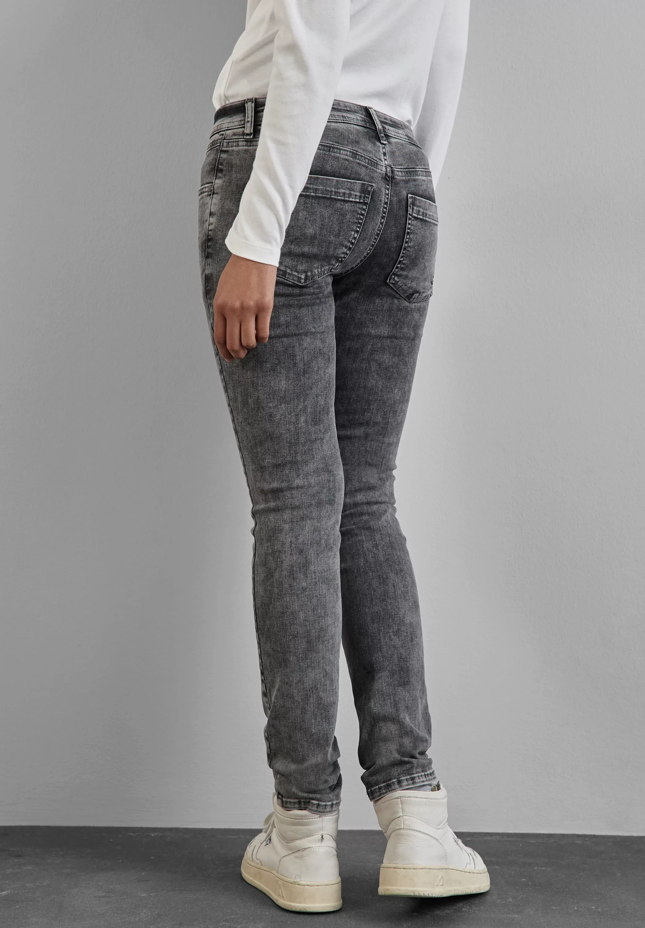 STREET ONE Slim-fit-Jeans, Middle Waist günstig online kaufen