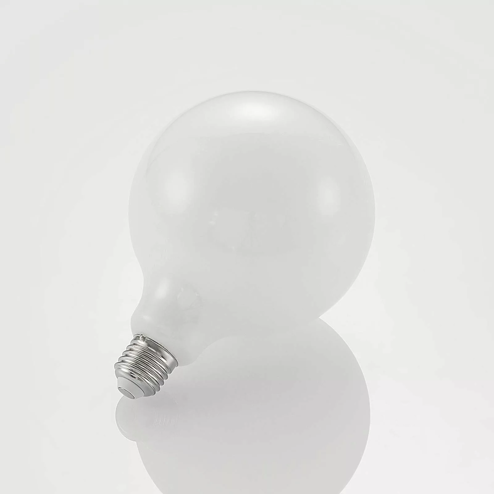 LED-Lampe E27 8W 2.700K G125 Globe, dimmbar, opal günstig online kaufen