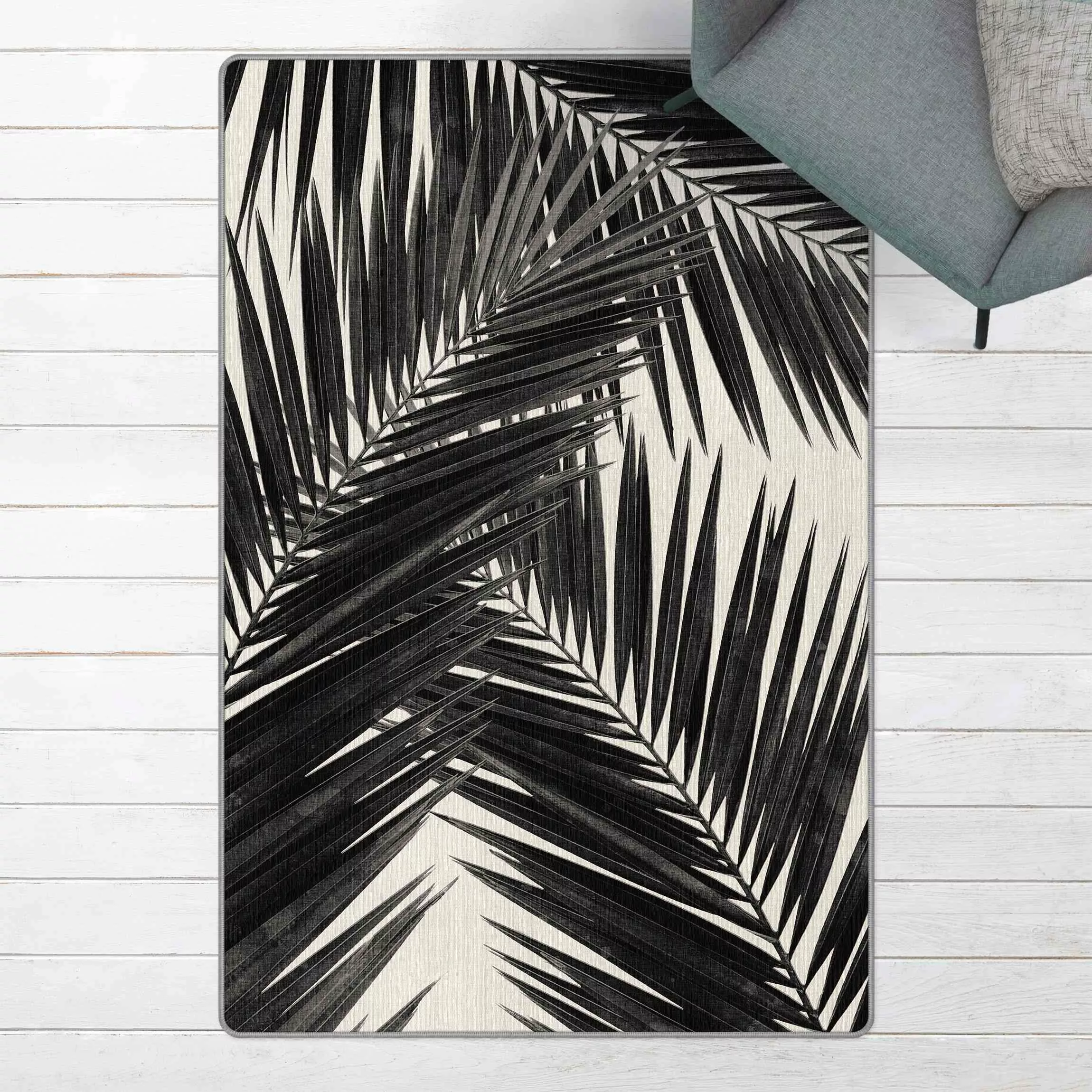 Teppich Blick durch Palmenblätter schwarz weiß günstig online kaufen