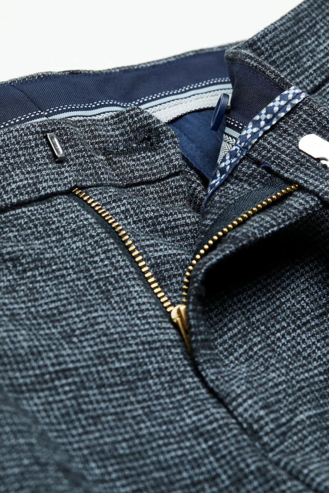 bugatti Chinohose, in einem angenehmen Modern Fit günstig online kaufen