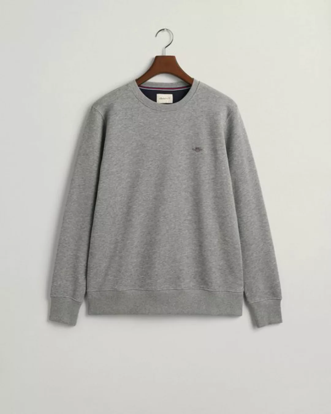 Gant Sweatshirt REG SHIELD C-NECK SWEAT mit Logostickerei auf der Brust günstig online kaufen