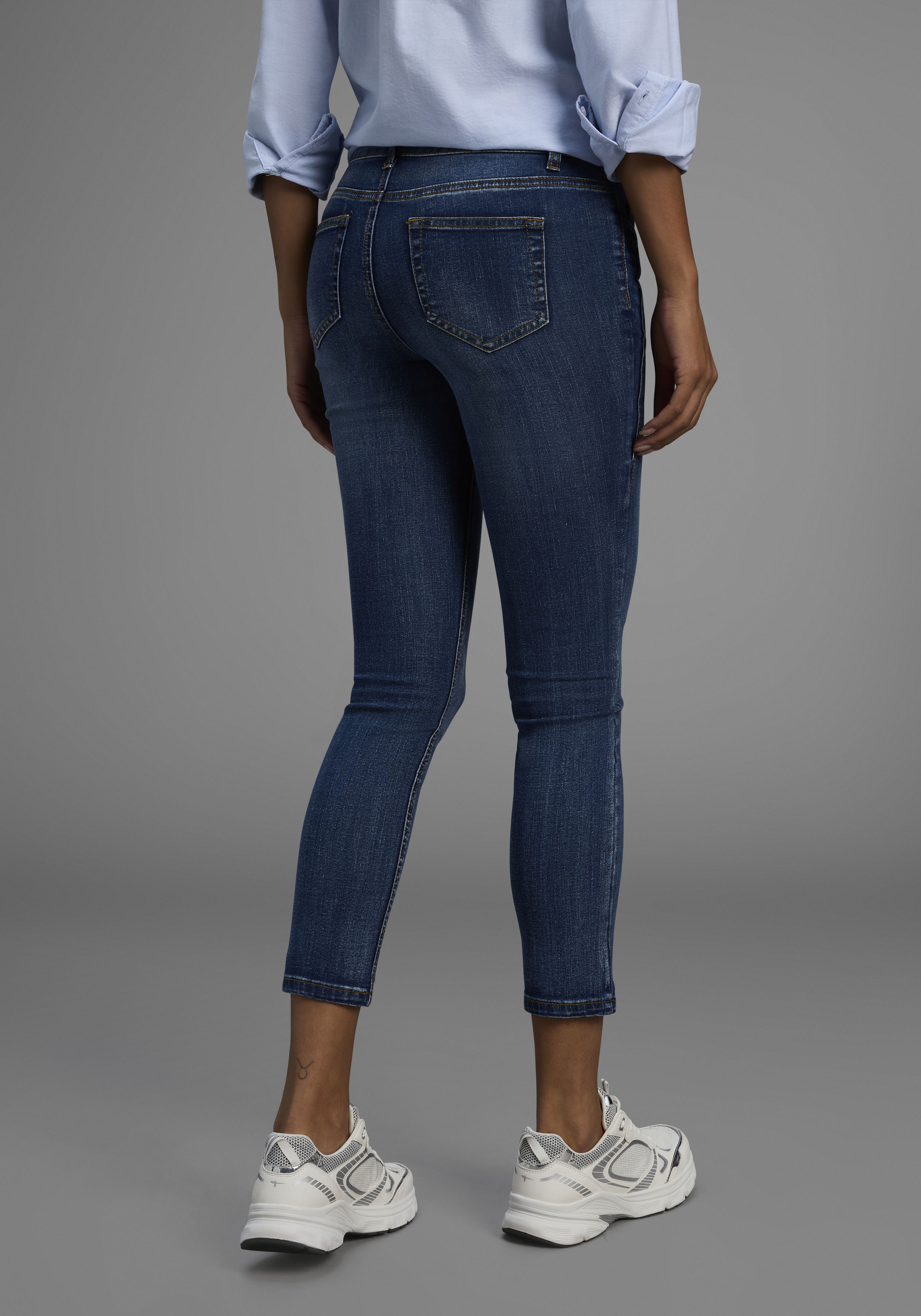 Arizona 7/8-Jeans "mit Keileinsätzen", extra-enger Schnitt, Used-Look-Wasch günstig online kaufen