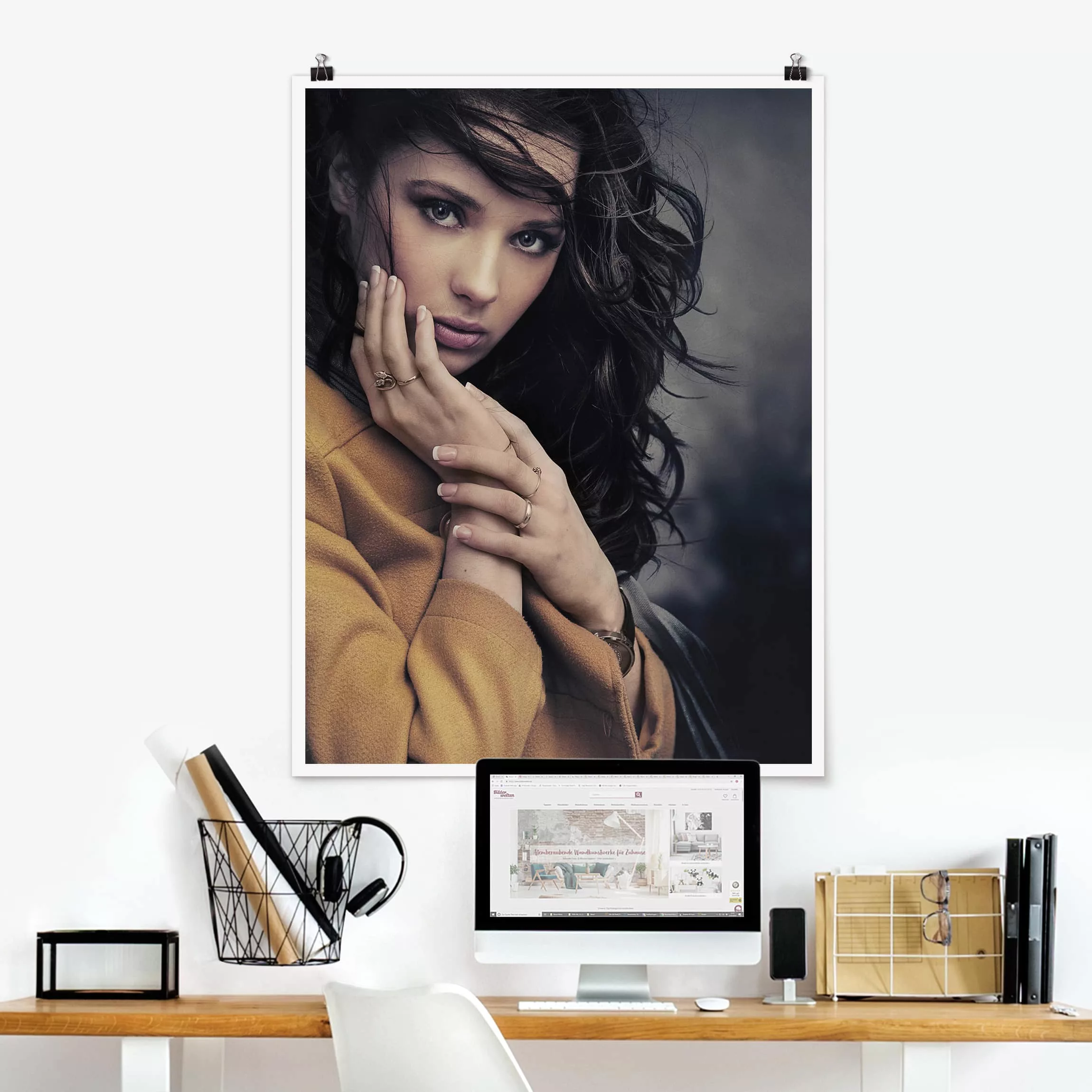 Poster Akt & Erotik - Hochformat She is waiting for you günstig online kaufen