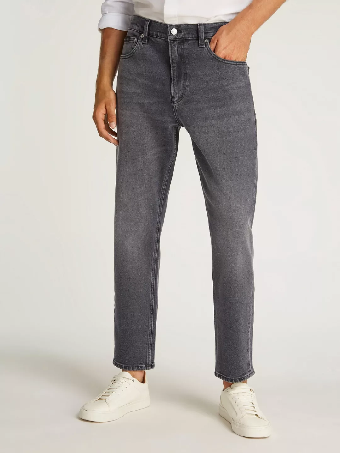 Calvin Klein Jeans Tapered-fit-Jeans "Dad Jeans", im Retro-Look günstig online kaufen