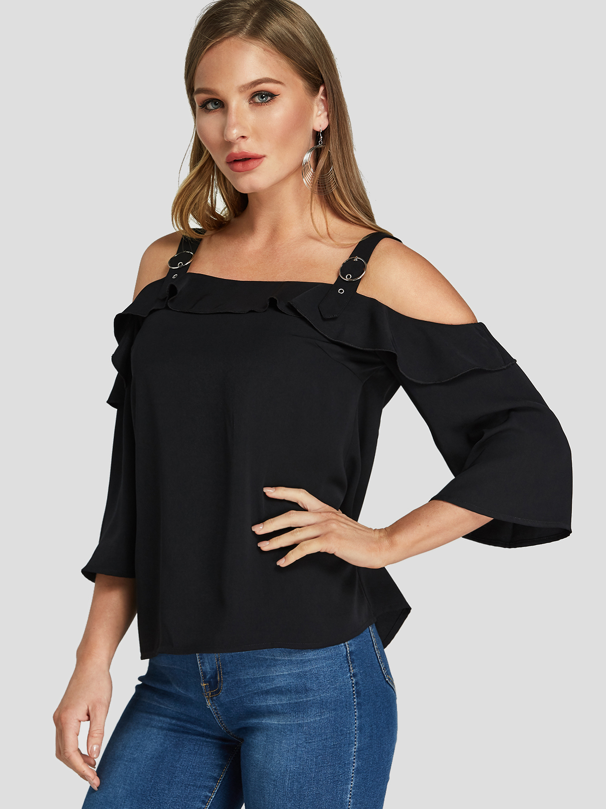 Schwarze Bluse mit Rüschenbesatz und kalter Schulter günstig online kaufen