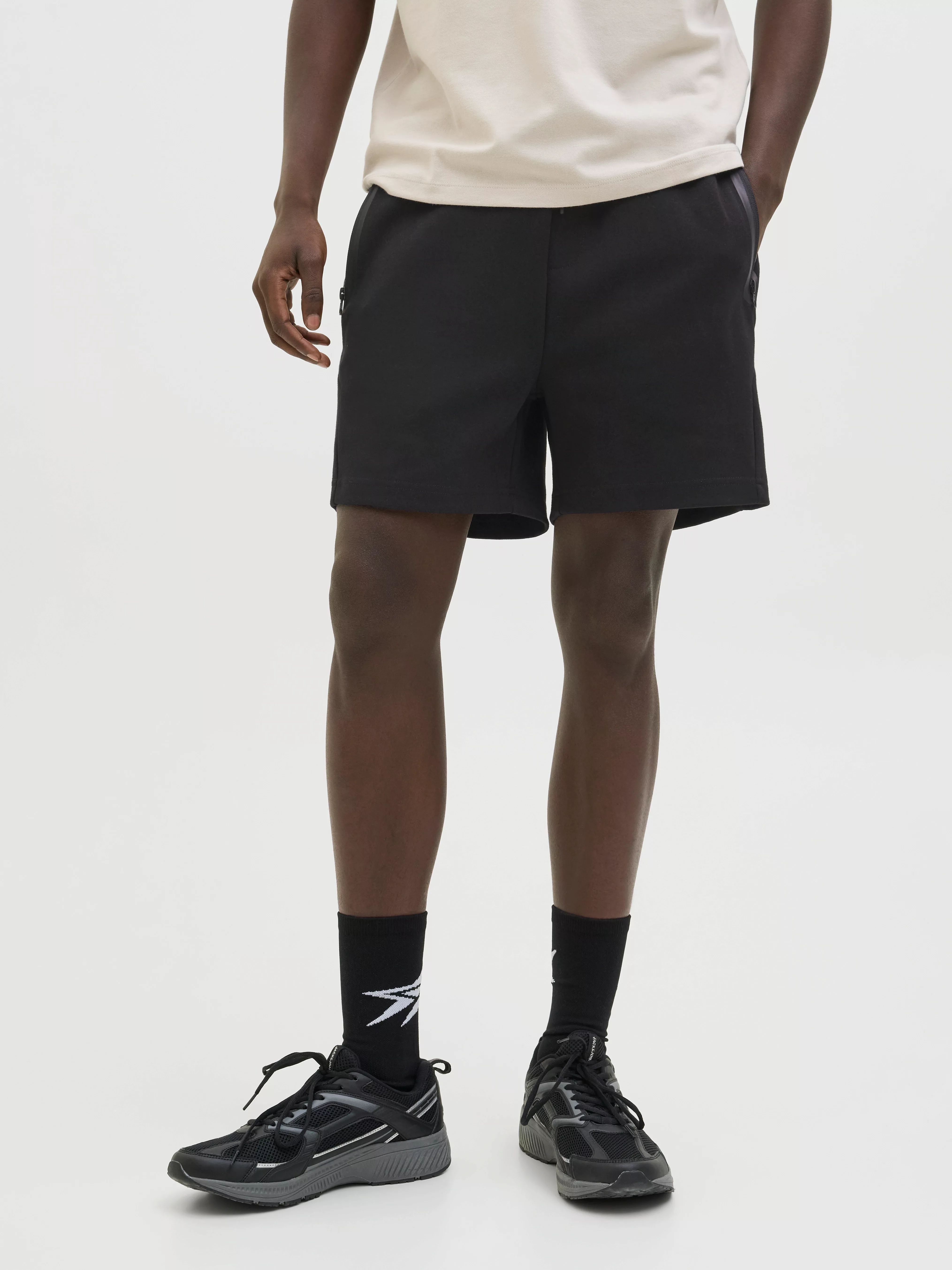 Jack & Jones Herren Short JPSTGORDON FUSION SWEAT SHORTS- Regular Fit günstig online kaufen