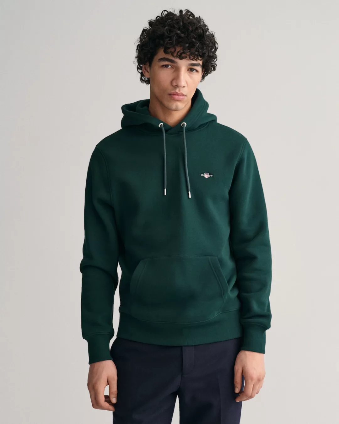 Gant Hoodie "REG SHIELD HOODIE", mit Logostickerei auf der Brust günstig online kaufen