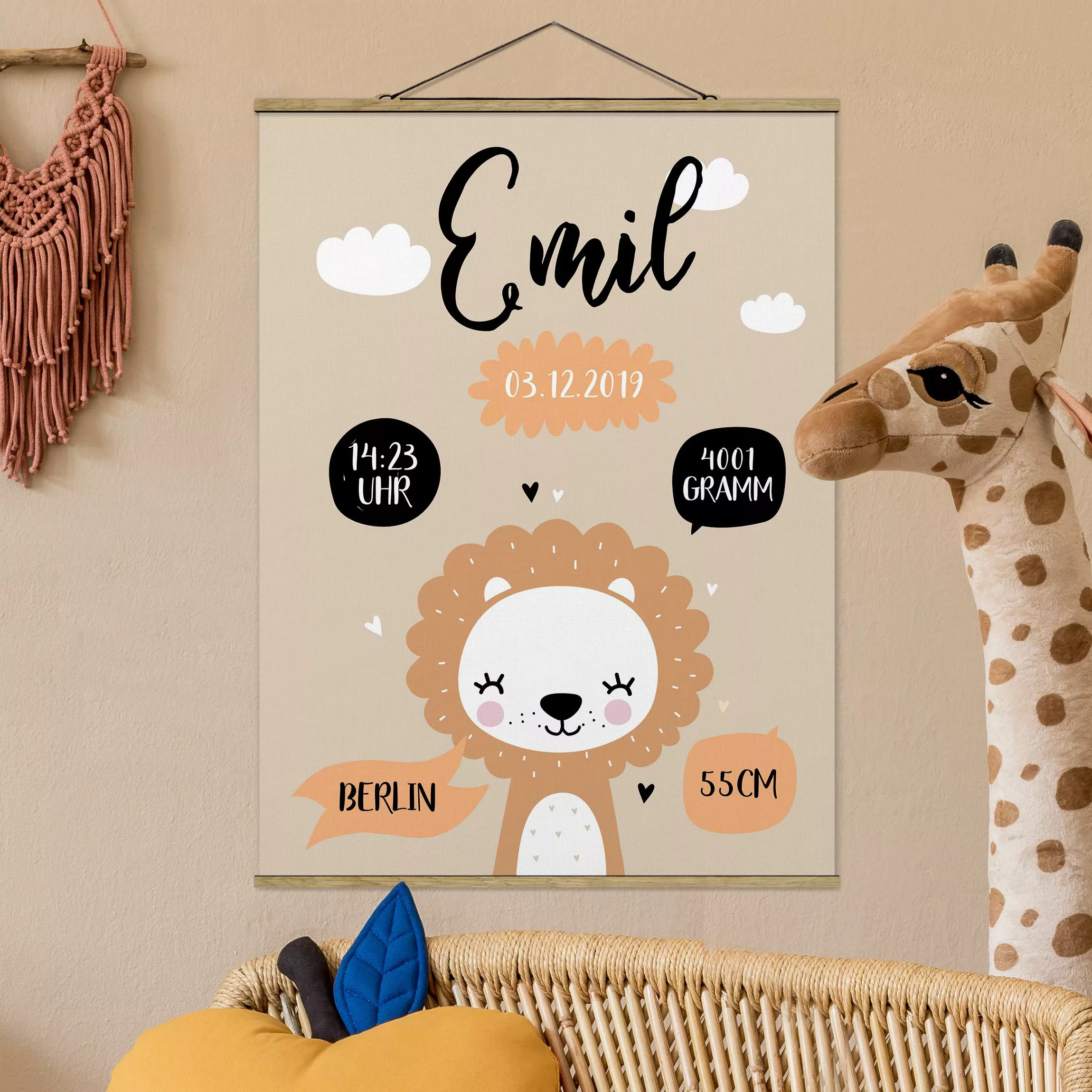 Stoffbild Tiere mit Posterleisten - Hochformat Der liebe Löwe Wunschtext günstig online kaufen