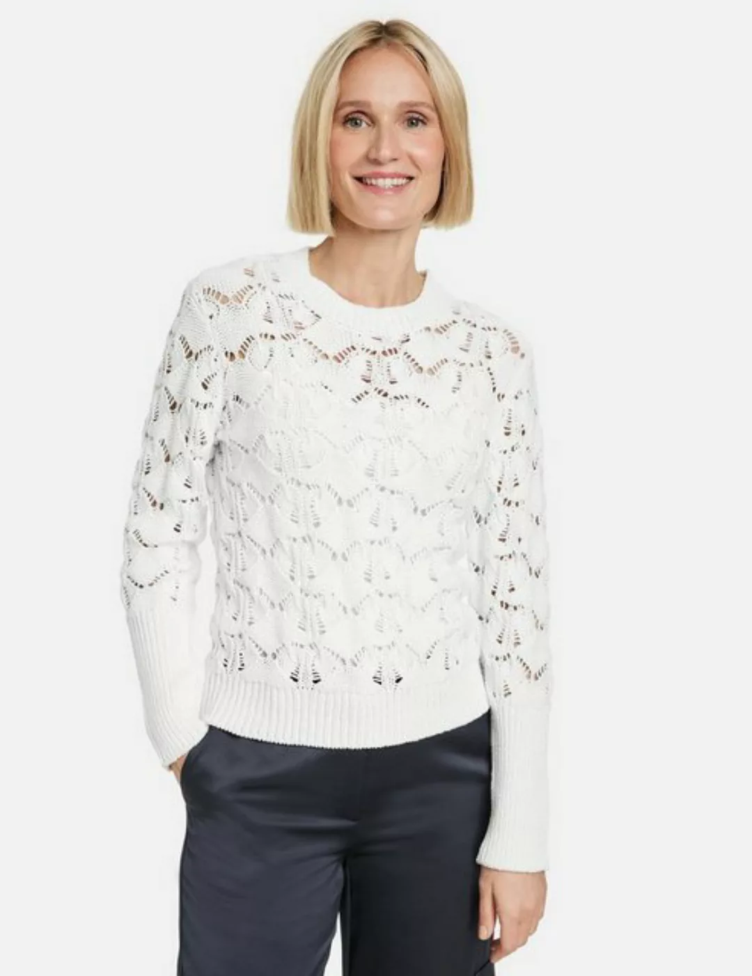 GERRY WEBER Rundhalspullover Pullover mit dekorativem Lochstrick günstig online kaufen