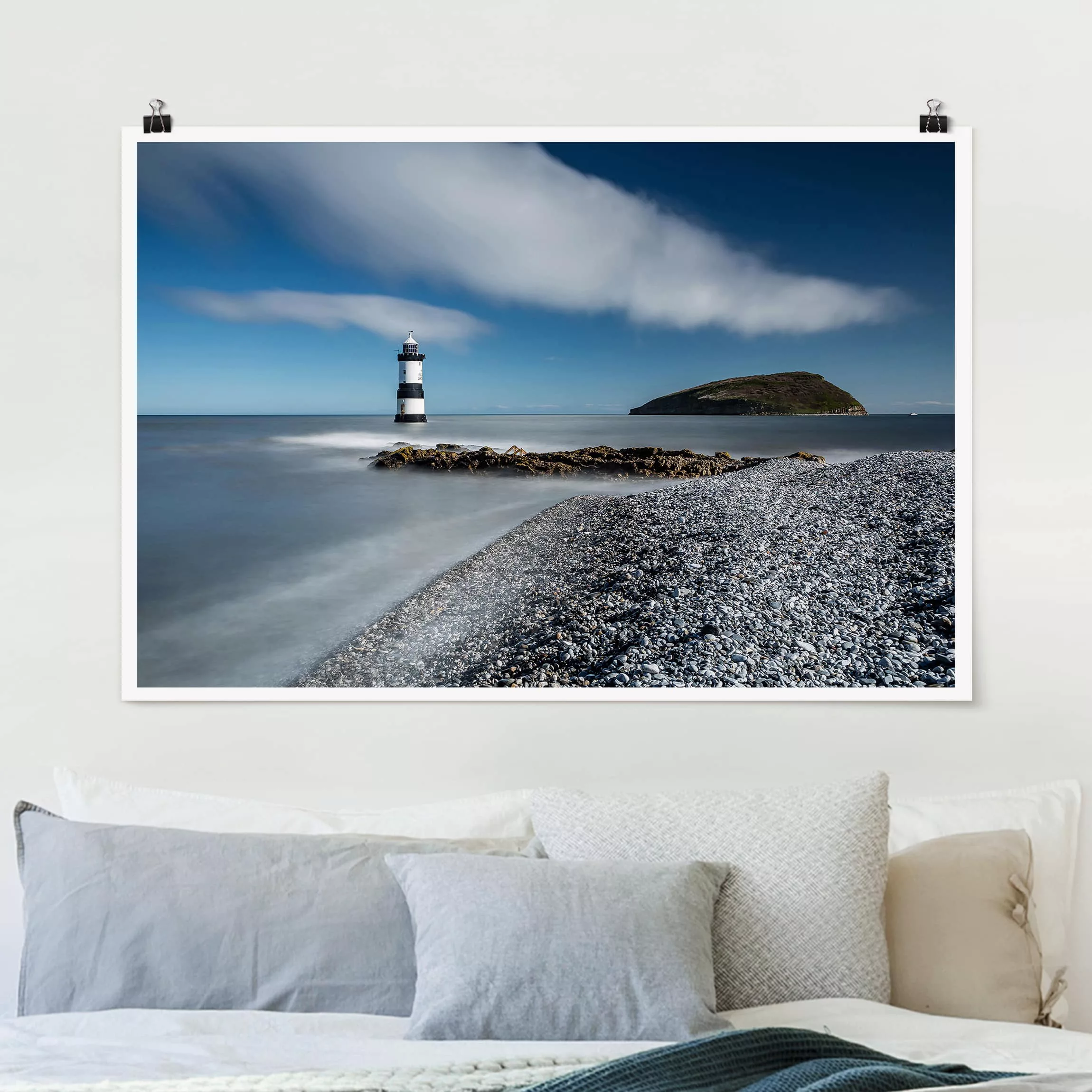 Poster Strand - Querformat Leuchtturm in Wales günstig online kaufen