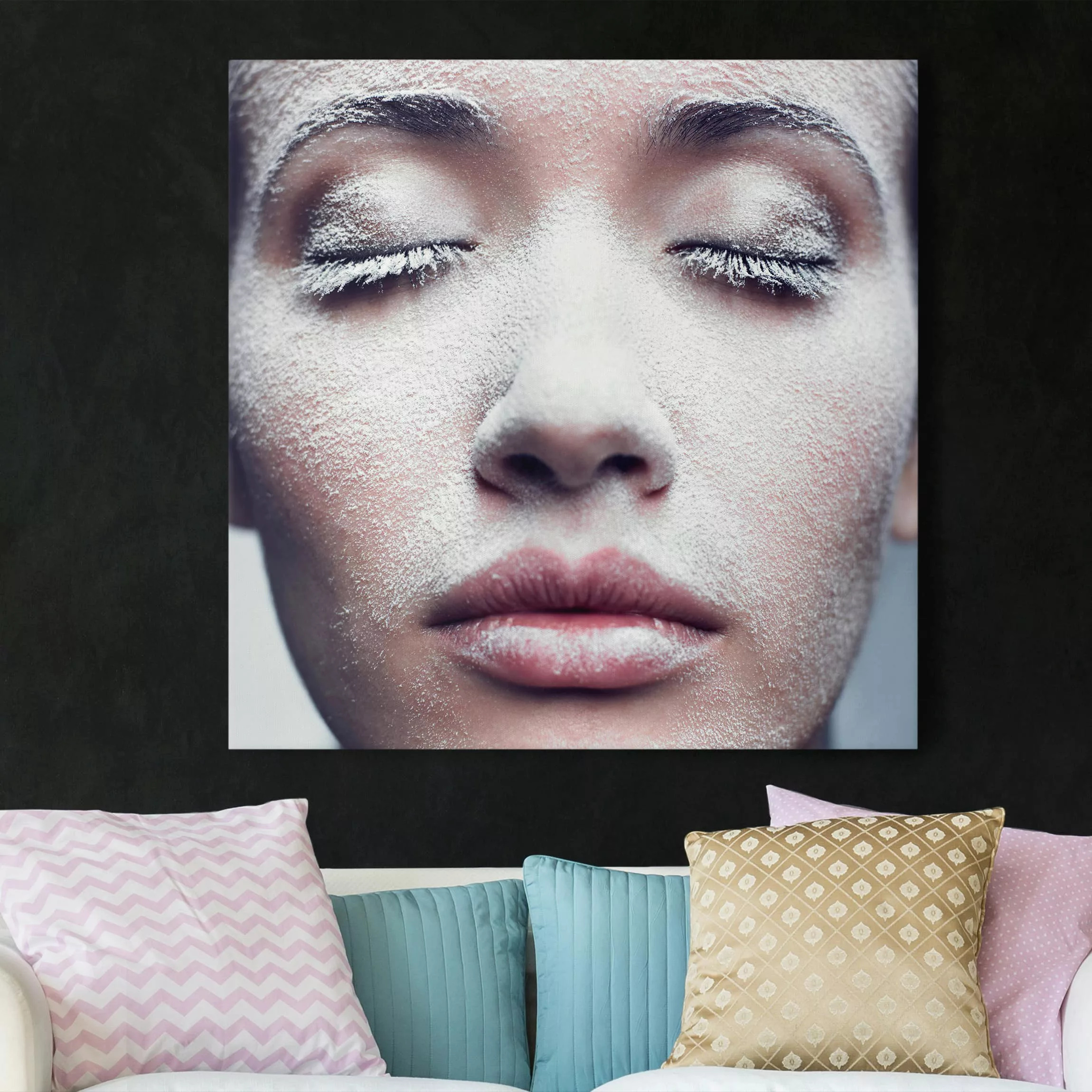 Leinwandbild Akt & Erotik - Quadrat Frosty Close Up günstig online kaufen