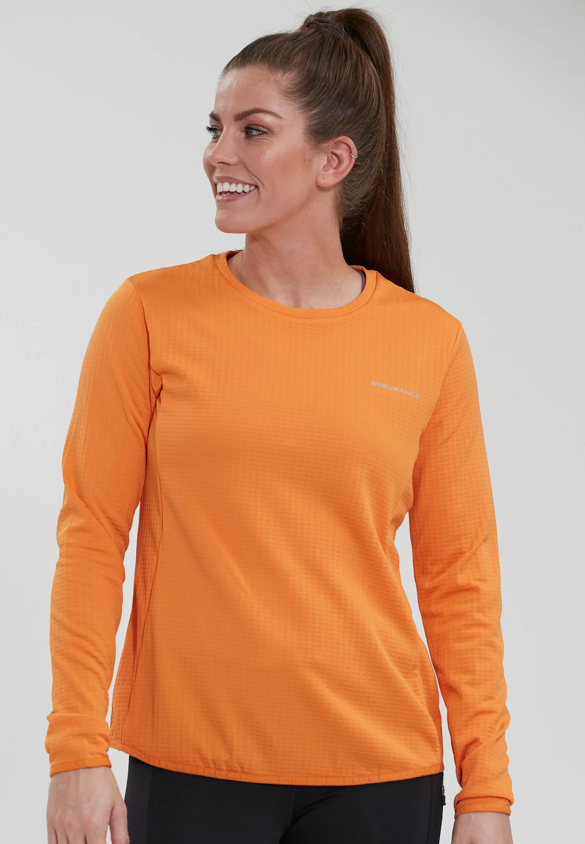 ENDURANCE Funktionsshirt "Leah", mit reflektierenden Details günstig online kaufen