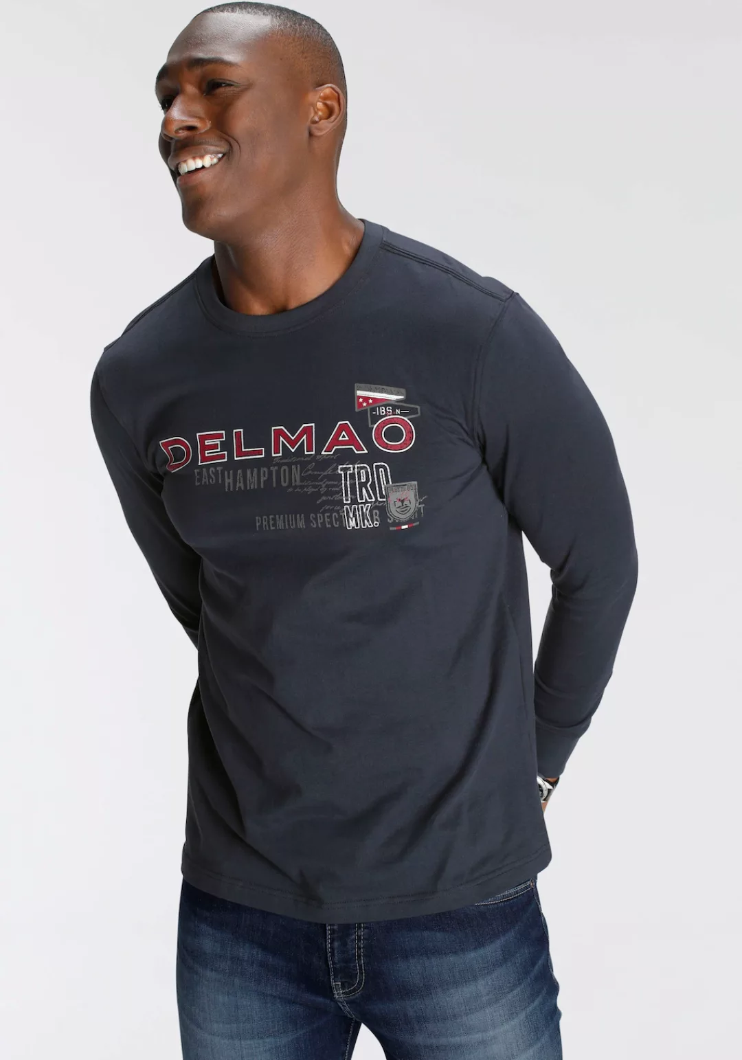 DELMAO Langarmshirt, schmale Passform, bedruckt, Rundhalsausschnitt, aus Ba günstig online kaufen