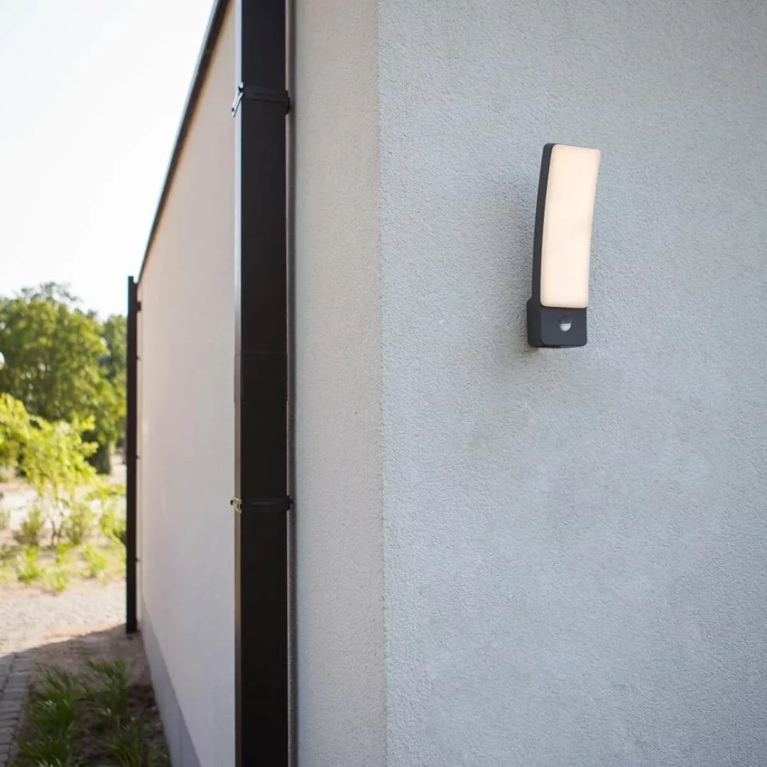 LED Wandleuchte Kira in Anthrazit 18W 1200lm IP54 mit Bewegungsmelder günstig online kaufen