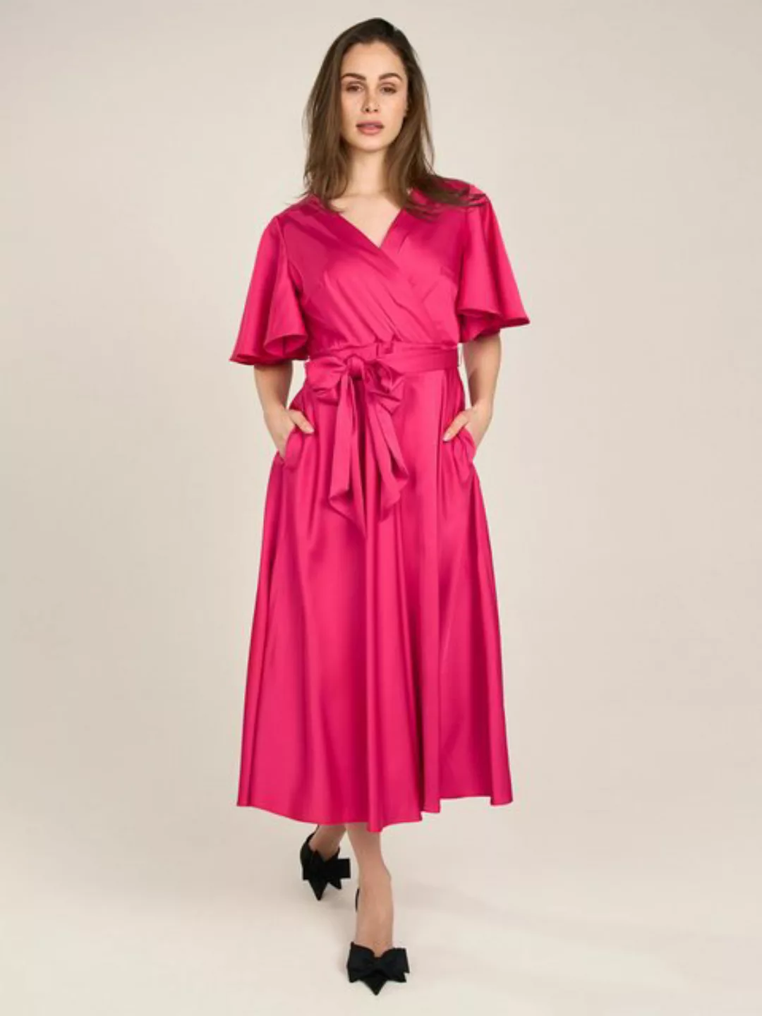 Apart Midikleid us mattschimmerndem Satin günstig online kaufen