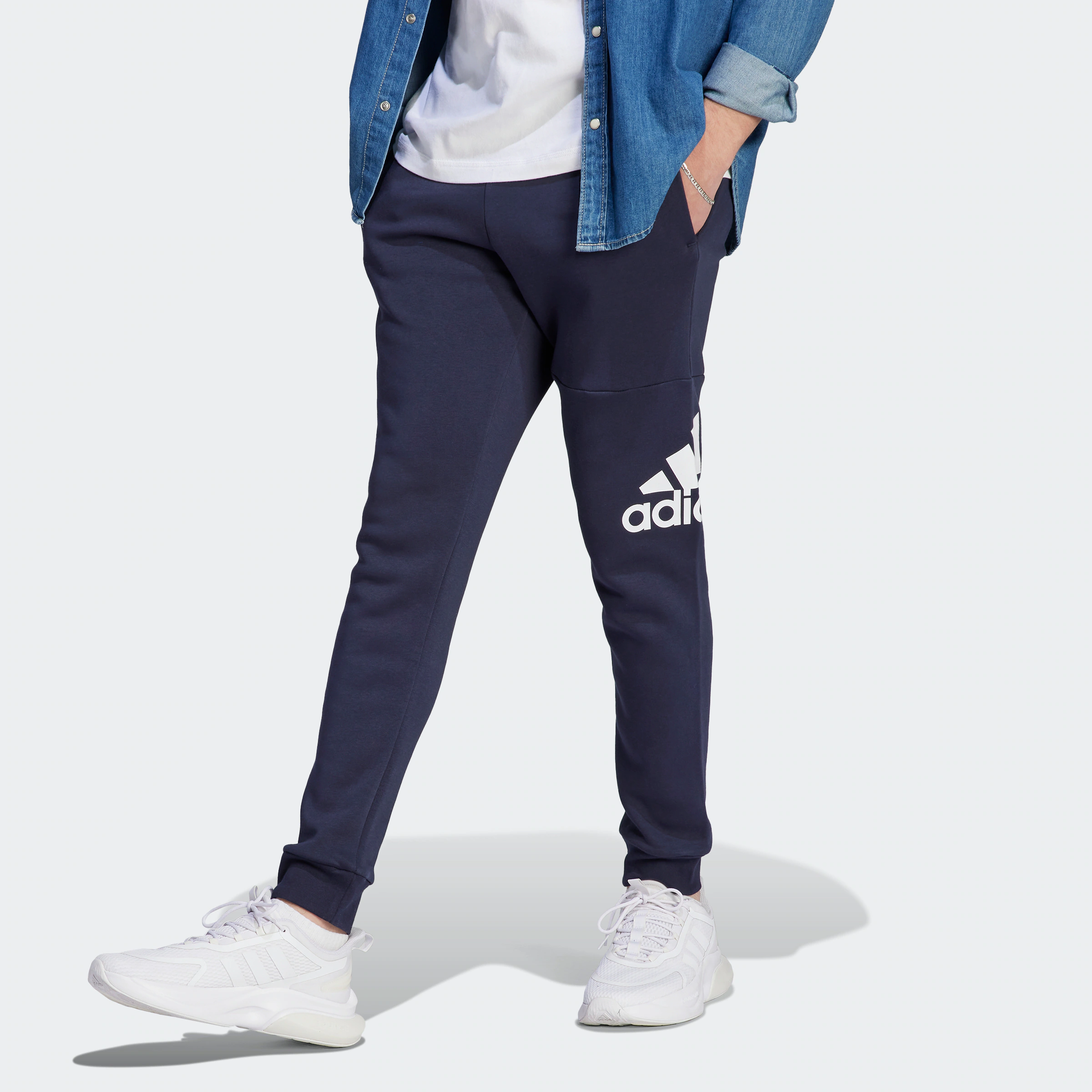 adidas Sportswear Sporthose "ESSENTIALS TAPERED CUFF BIG LOGO HOSE", (1 tlg günstig online kaufen