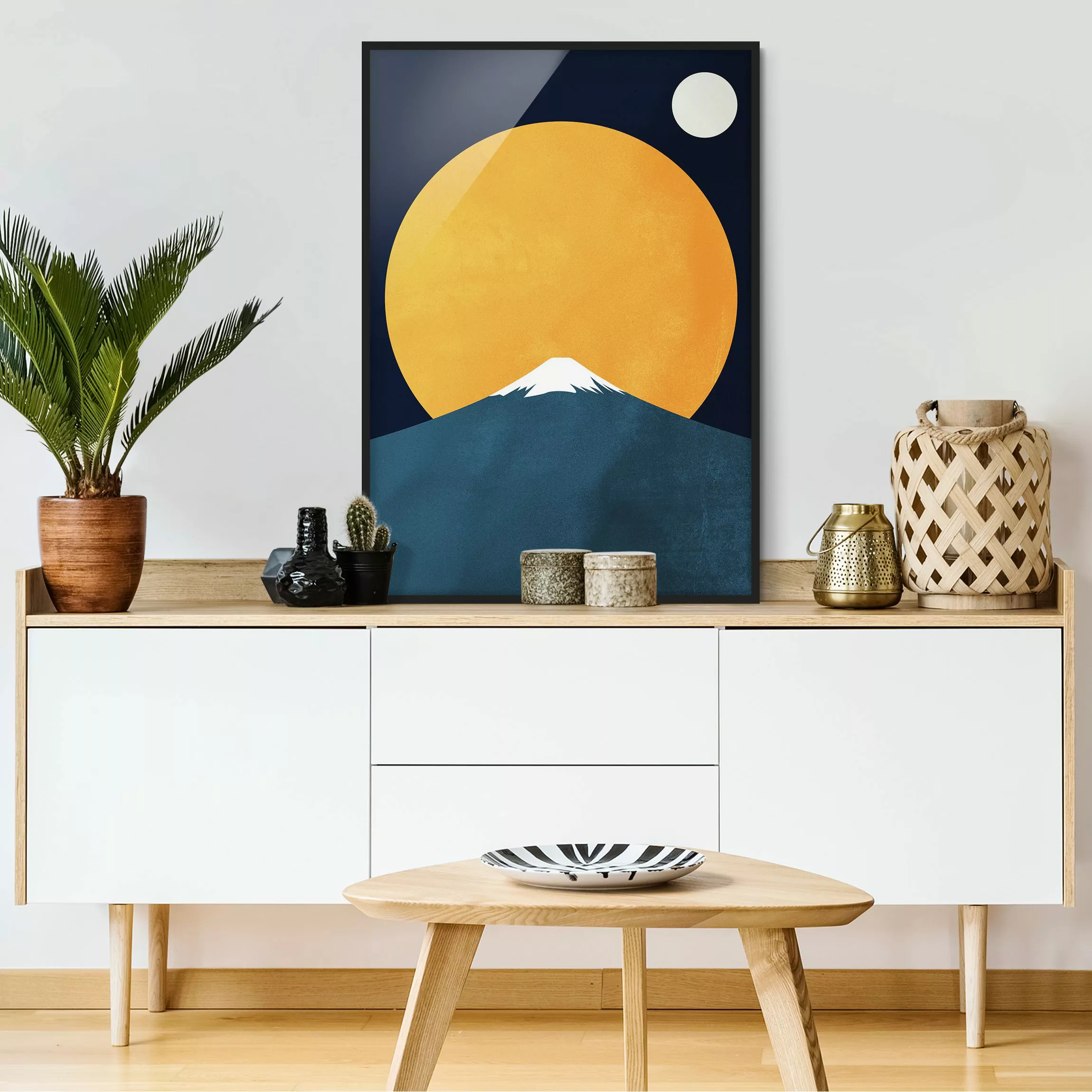 Bild mit Rahmen Sonne, Mond und Berge günstig online kaufen