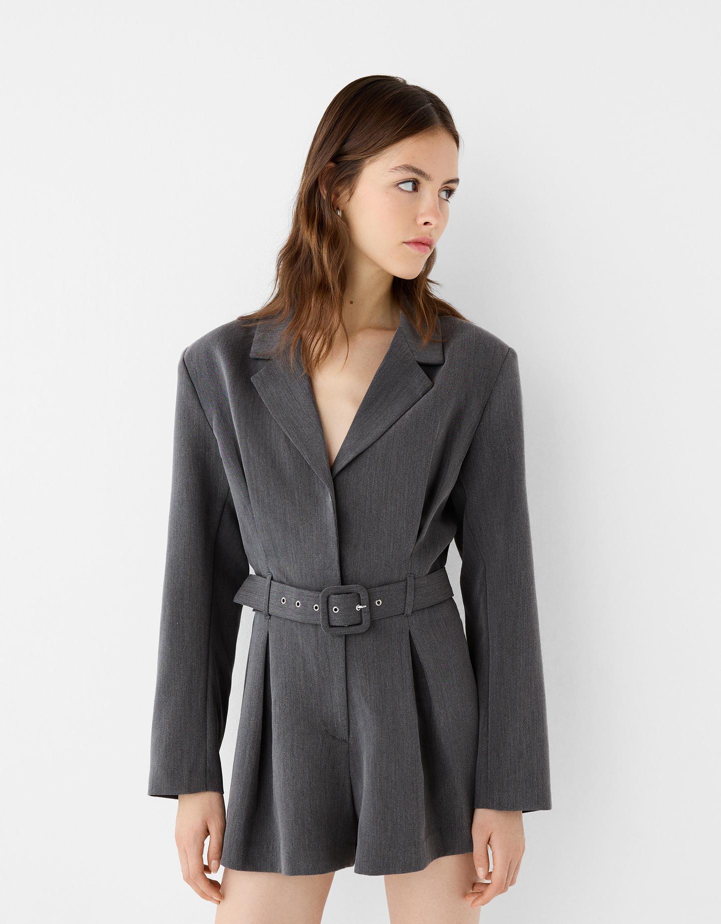 Bershka Kurzer, Tailored Oversize-Jumpsuit Mit Gürtel Damen Xs Grau günstig online kaufen