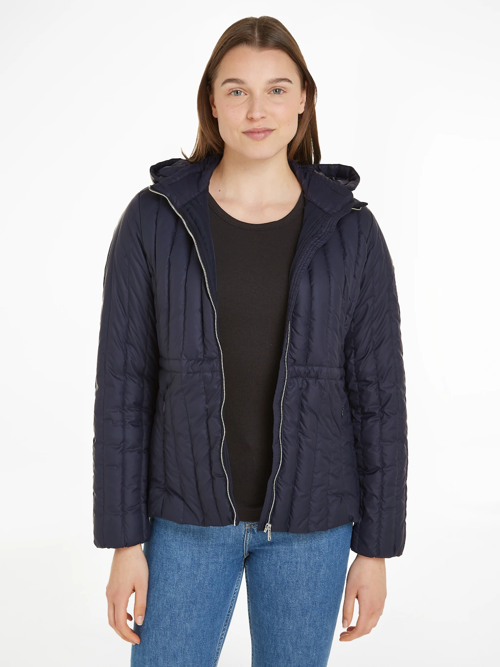 Tommy Hilfiger Daunenjacke "FEMININE LW DOWN JACKET", mit Kapuze, mit Logos günstig online kaufen