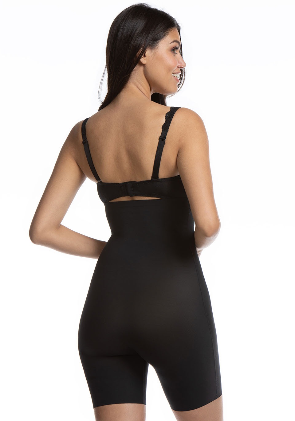 MAGIC Bodyfashion Shapinghose "Maxi Hi-Bermuda", Silikonbesatz an der Obers günstig online kaufen