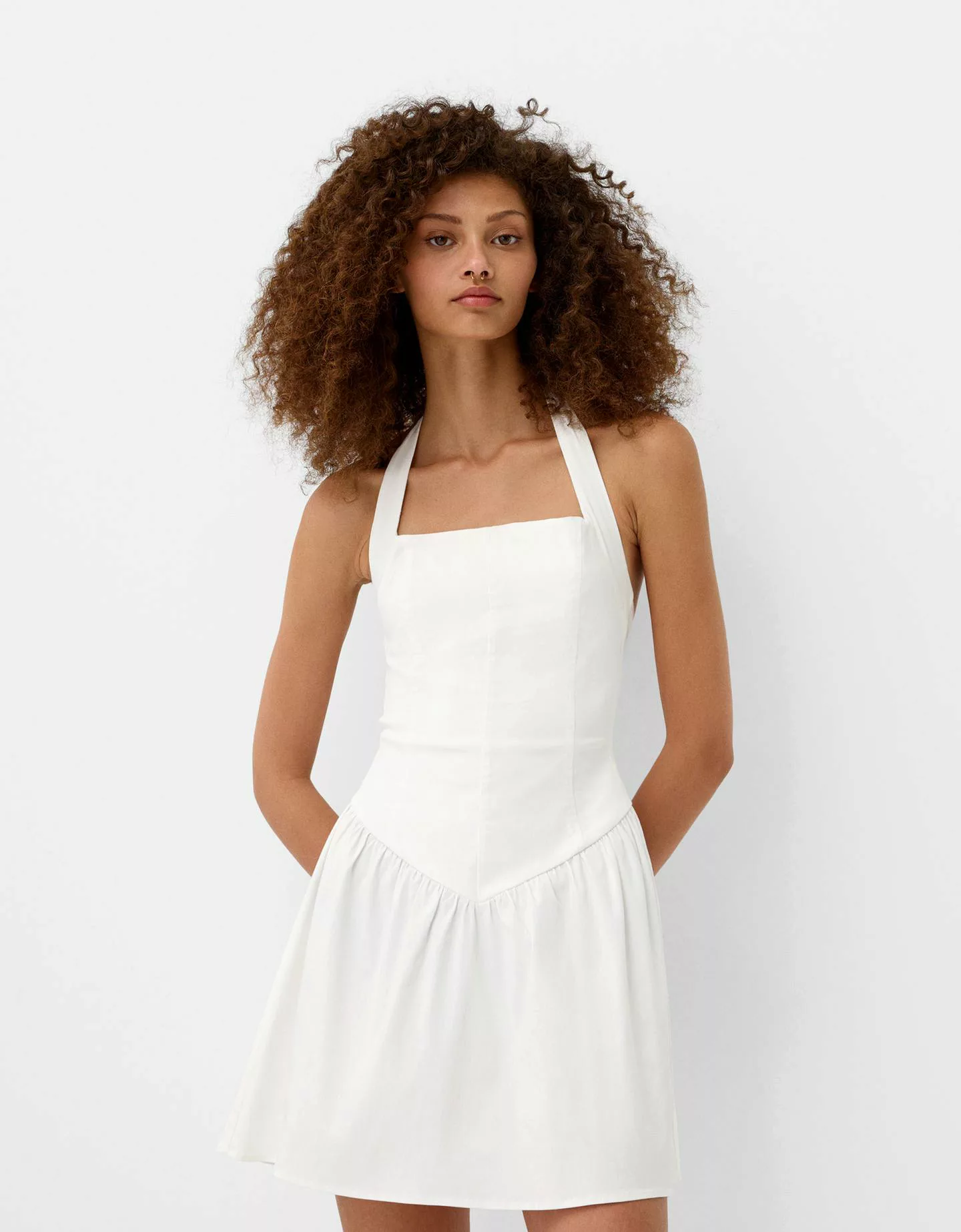 Bershka Weitschwingendes Minikleid Aus Bengaline Damen L Grbrochenes Weiss günstig online kaufen