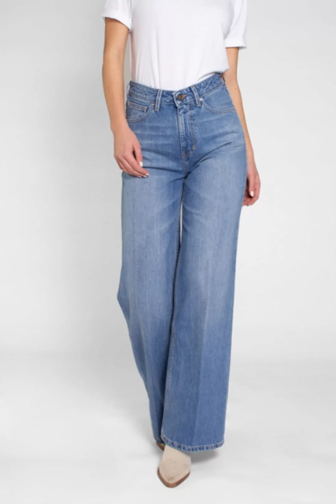 Harper Loose Flare Jeans (Light Indigo) günstig online kaufen