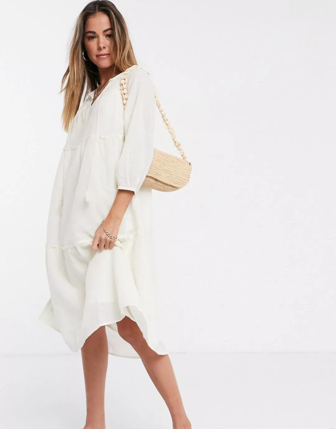 Vero Moda – Midi-Hängerkleid in Creme mit Bindeausschnitt-Weiß günstig online kaufen