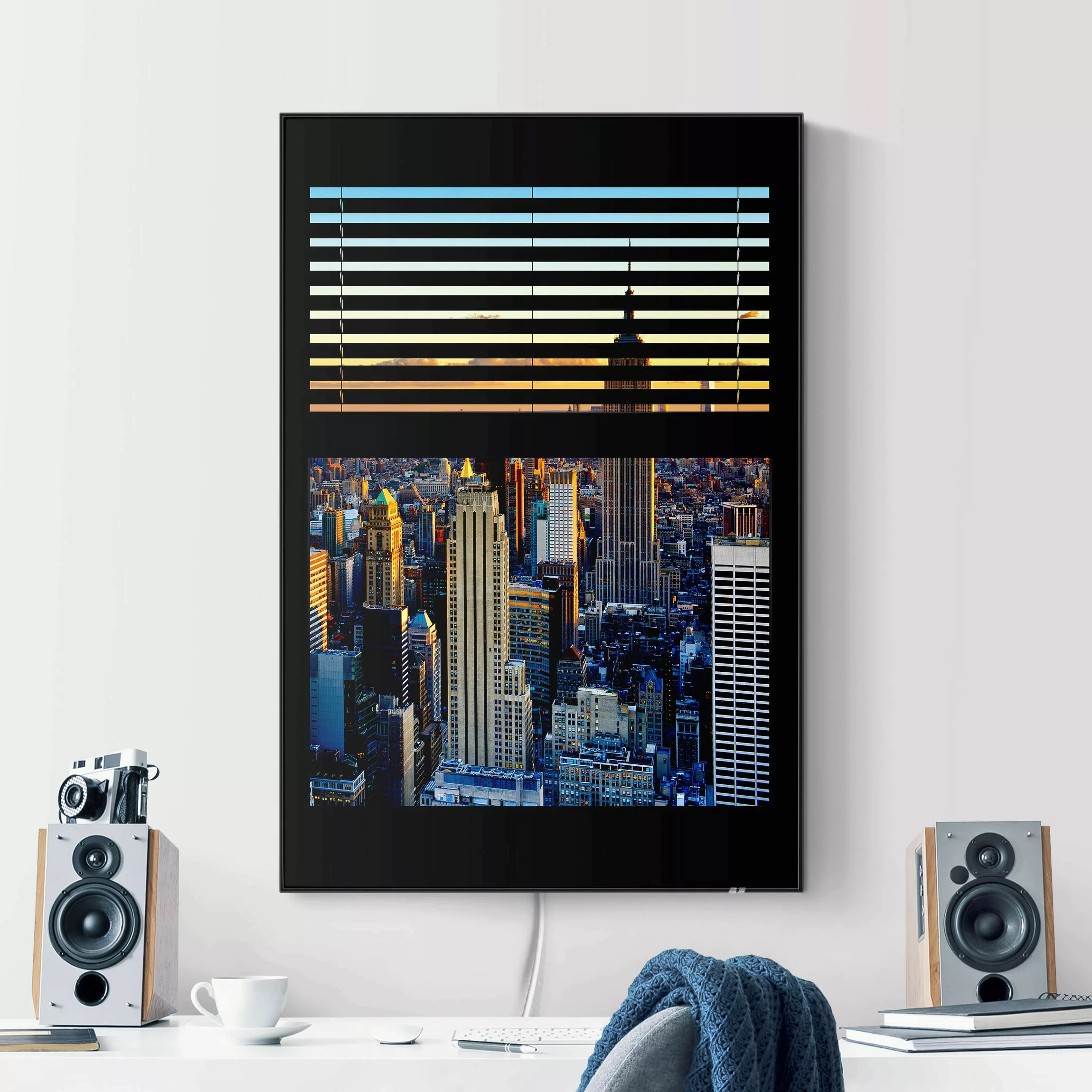 LED-Wechselbild Fensterausblick Jalousie - Sonnenaufgang New York günstig online kaufen