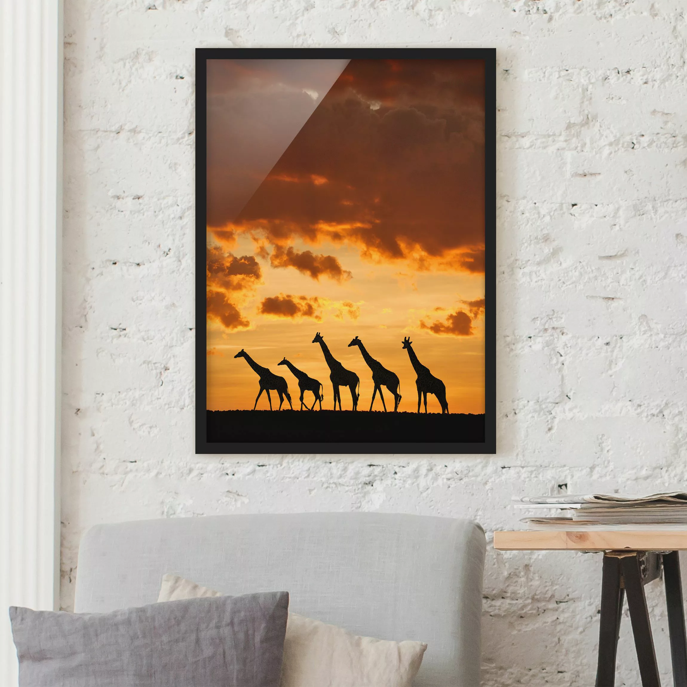 Bild mit Rahmen Tiere - Hochformat Fünf Giraffen günstig online kaufen