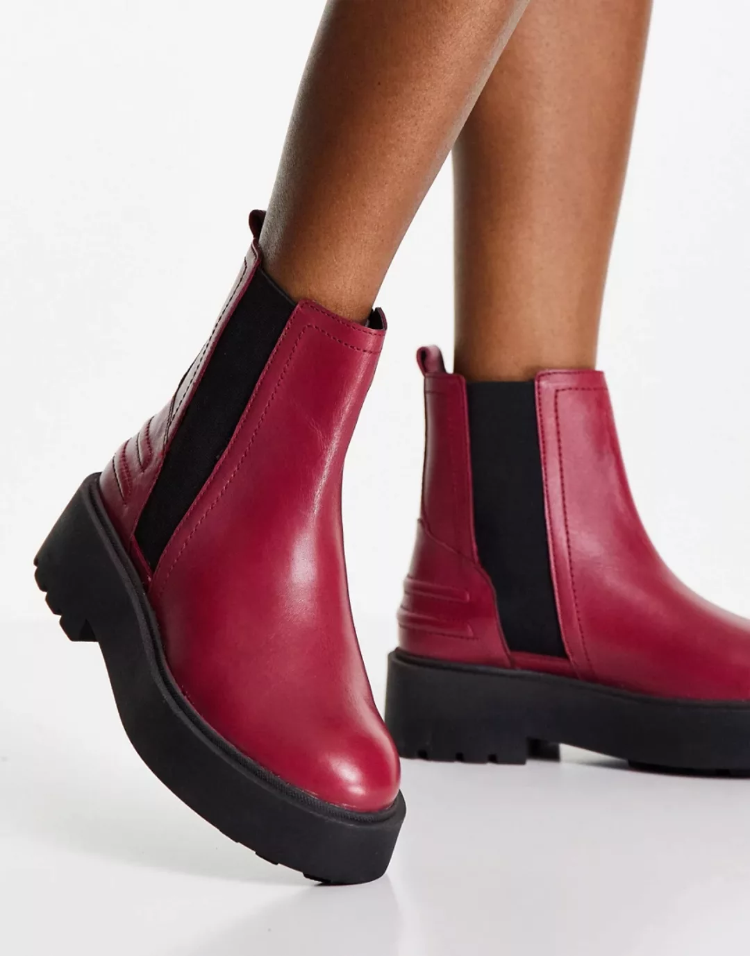 ASOS DESIGN – Arthur – Gefütterte Chelsea-Stiefel aus Leder in Rot günstig online kaufen