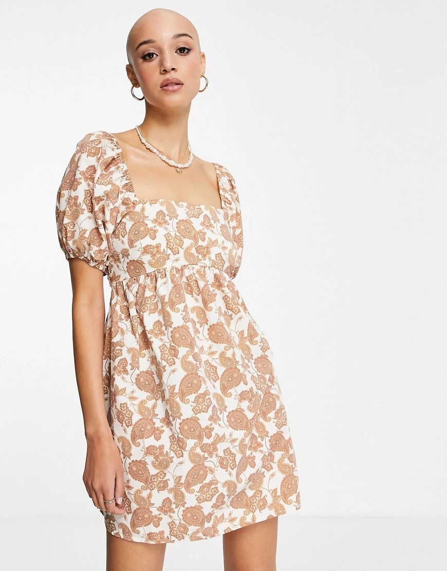 Miss Selfridge – Babydoll-Kleid mit Schleife am Rücken und Paisley-Muster-M günstig online kaufen