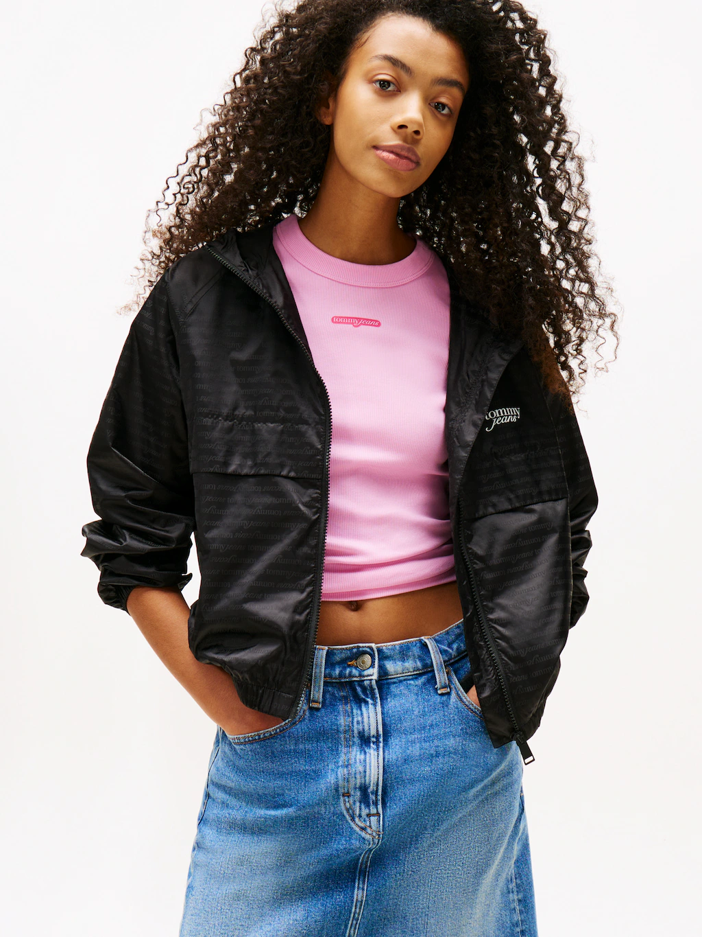 Tommy Jeans Windbreaker "TJW JACQUARD WINDERBREAKER", mit Kapuze günstig online kaufen
