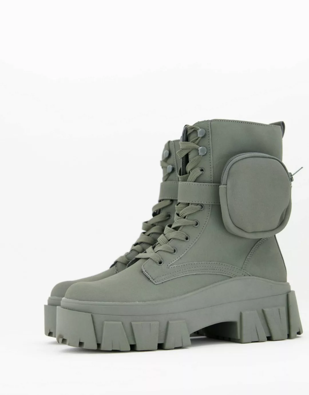 ASOS DESIGN – Halbhohe Schnürstiefel aus Nubuklederimitat mit dicker Sohle günstig online kaufen