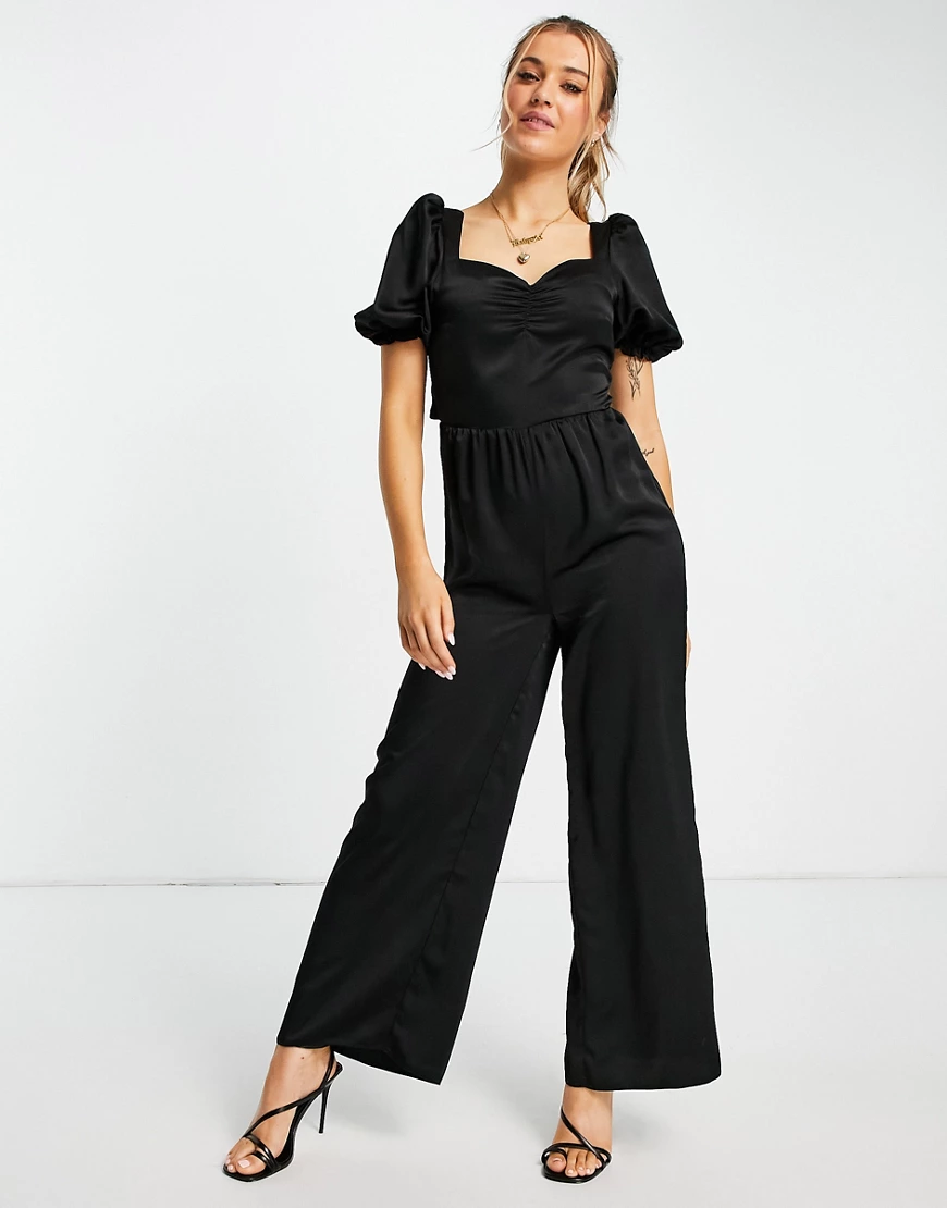 Miss Selfridge – Jumpsuit aus Satin mit geraffter Brustpartie in Schwarz günstig online kaufen